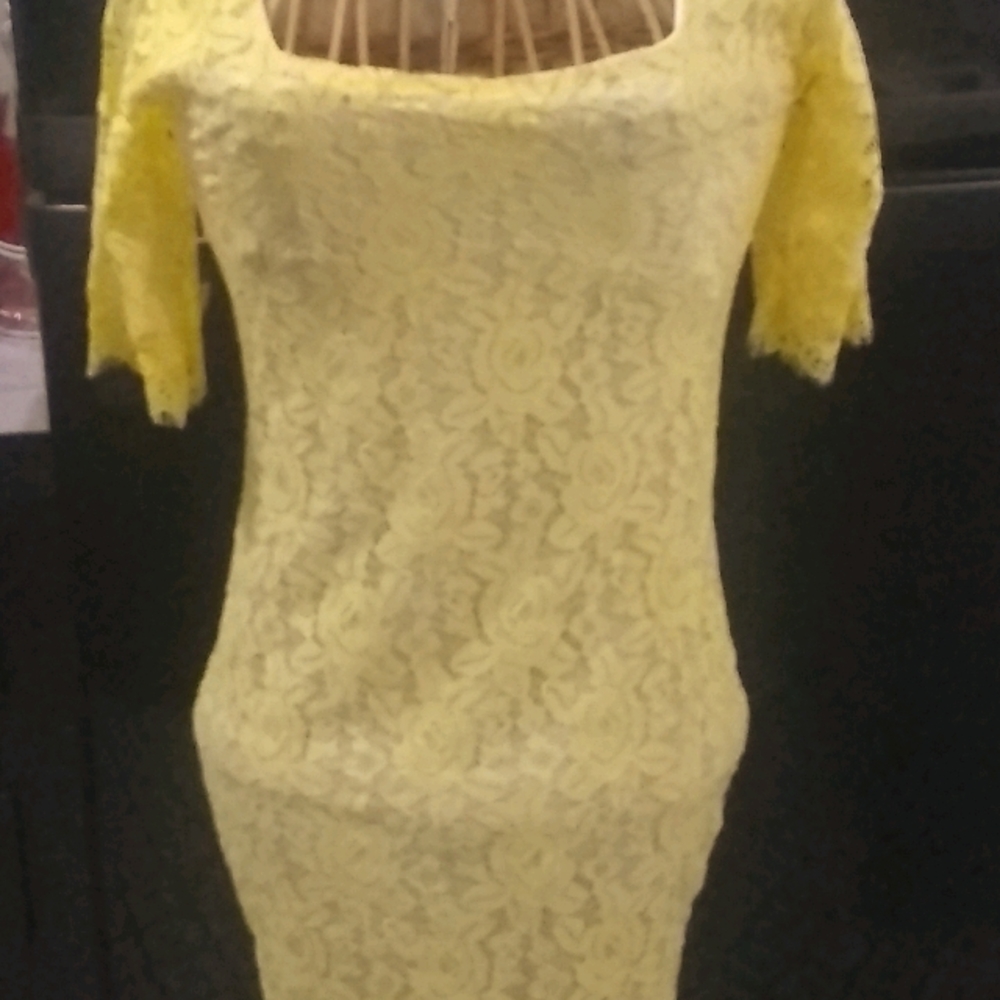 Beautiful lace yellow dress